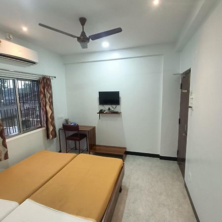 Hotel Parth Residency Kolhapur Ngoại thất bức ảnh