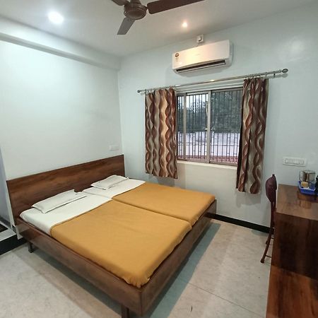 Hotel Parth Residency Kolhapur Ngoại thất bức ảnh