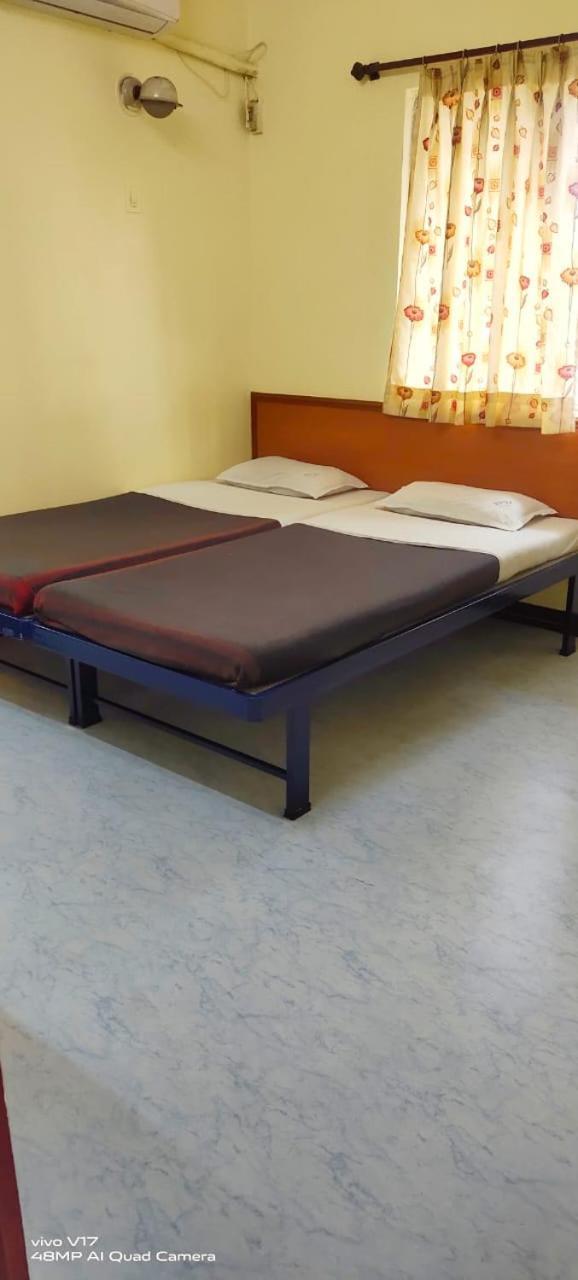 Hotel Parth Residency Kolhapur Ngoại thất bức ảnh