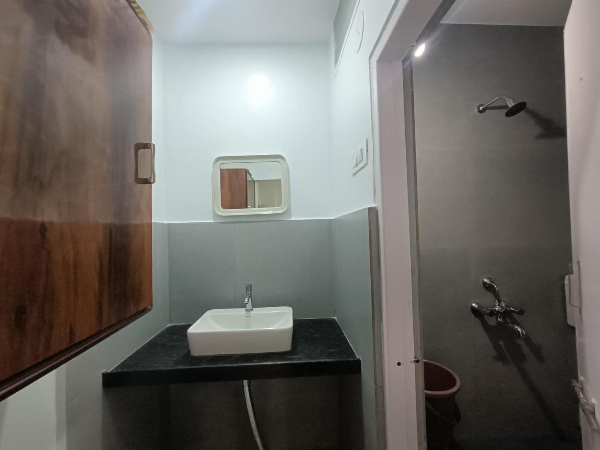 Hotel Parth Residency Kolhapur Ngoại thất bức ảnh