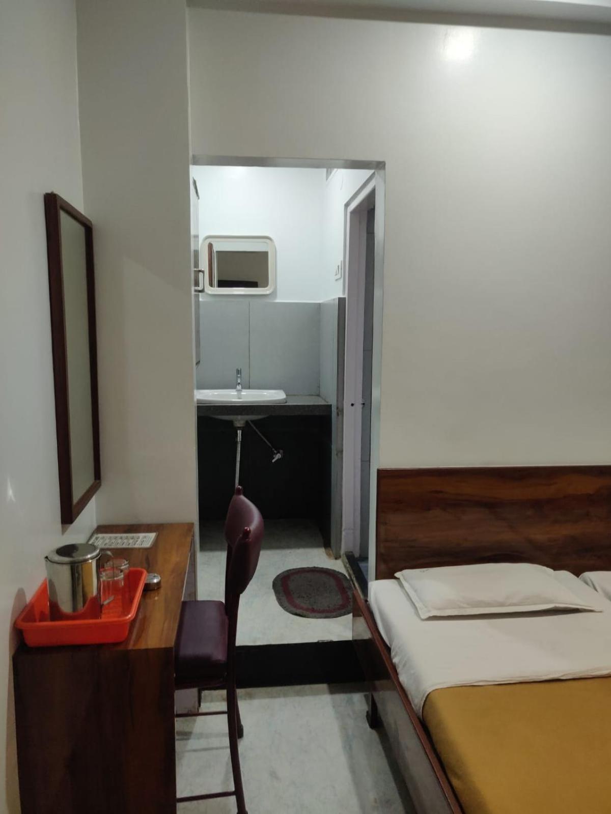 Hotel Parth Residency Kolhapur Ngoại thất bức ảnh
